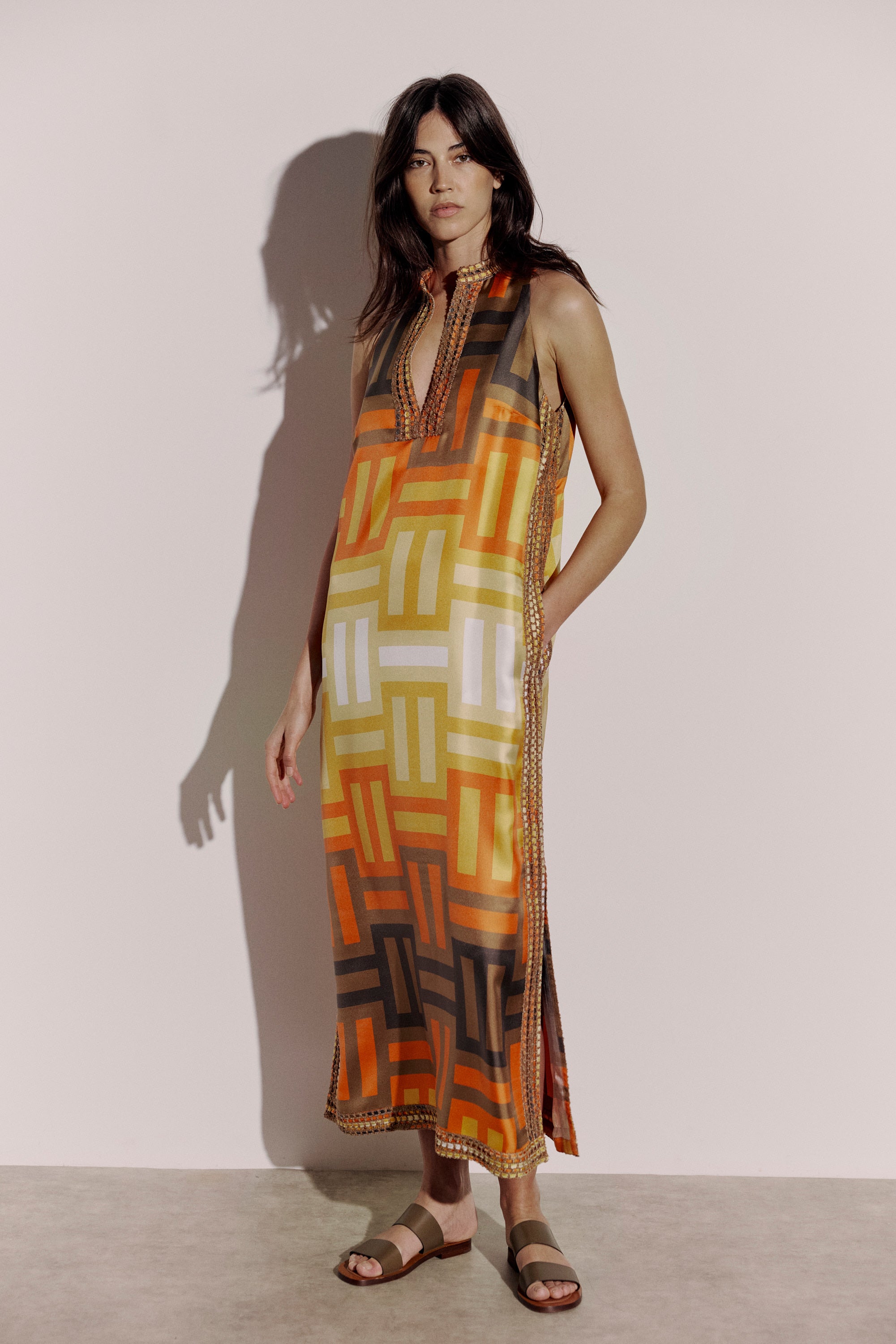 Labyrinth print kaftan dress