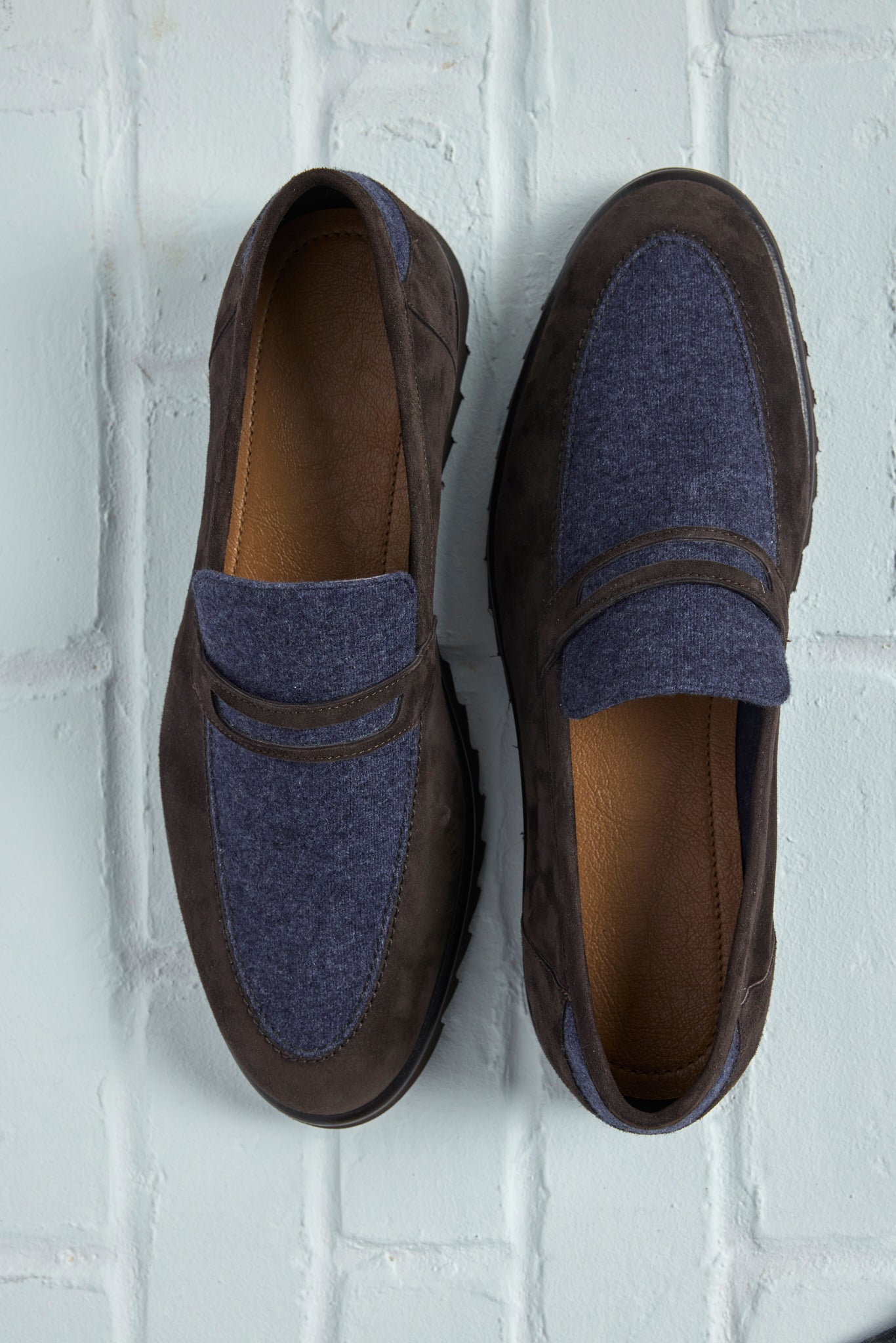 BROOKLYN Two-tone loafers in ultra light suede and Ultimum cashmere® felt 