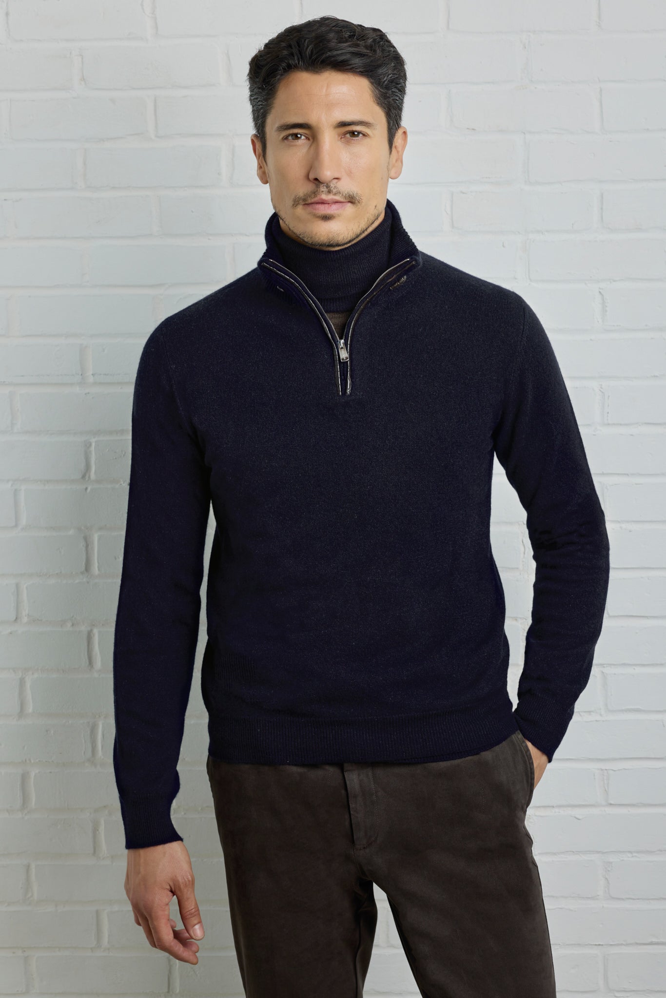 FAVONIO Ultimum cashmere® high neck sweater and ultra light alligator details