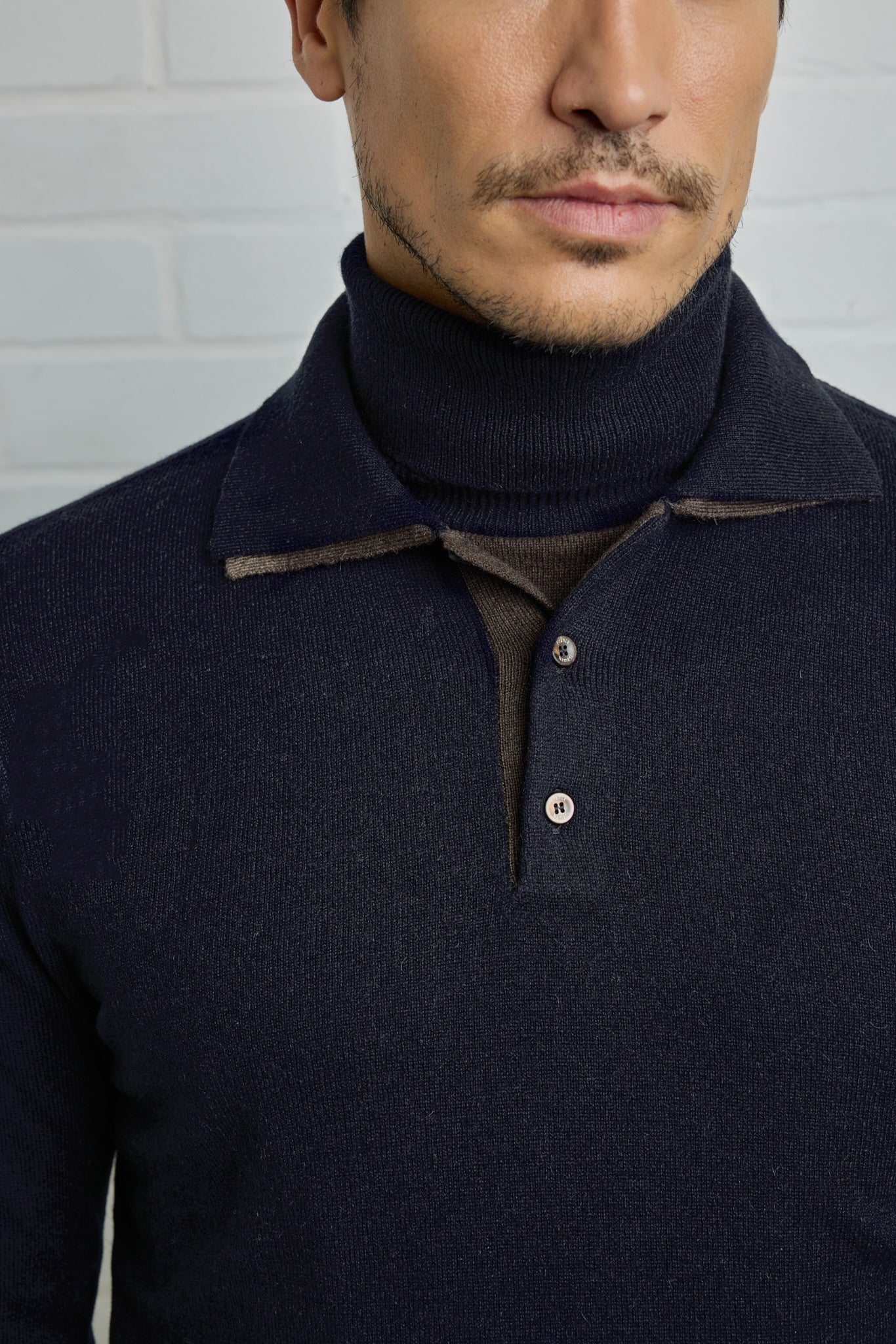 Two-tone double polo collar sweater in Ultimum cashmere®