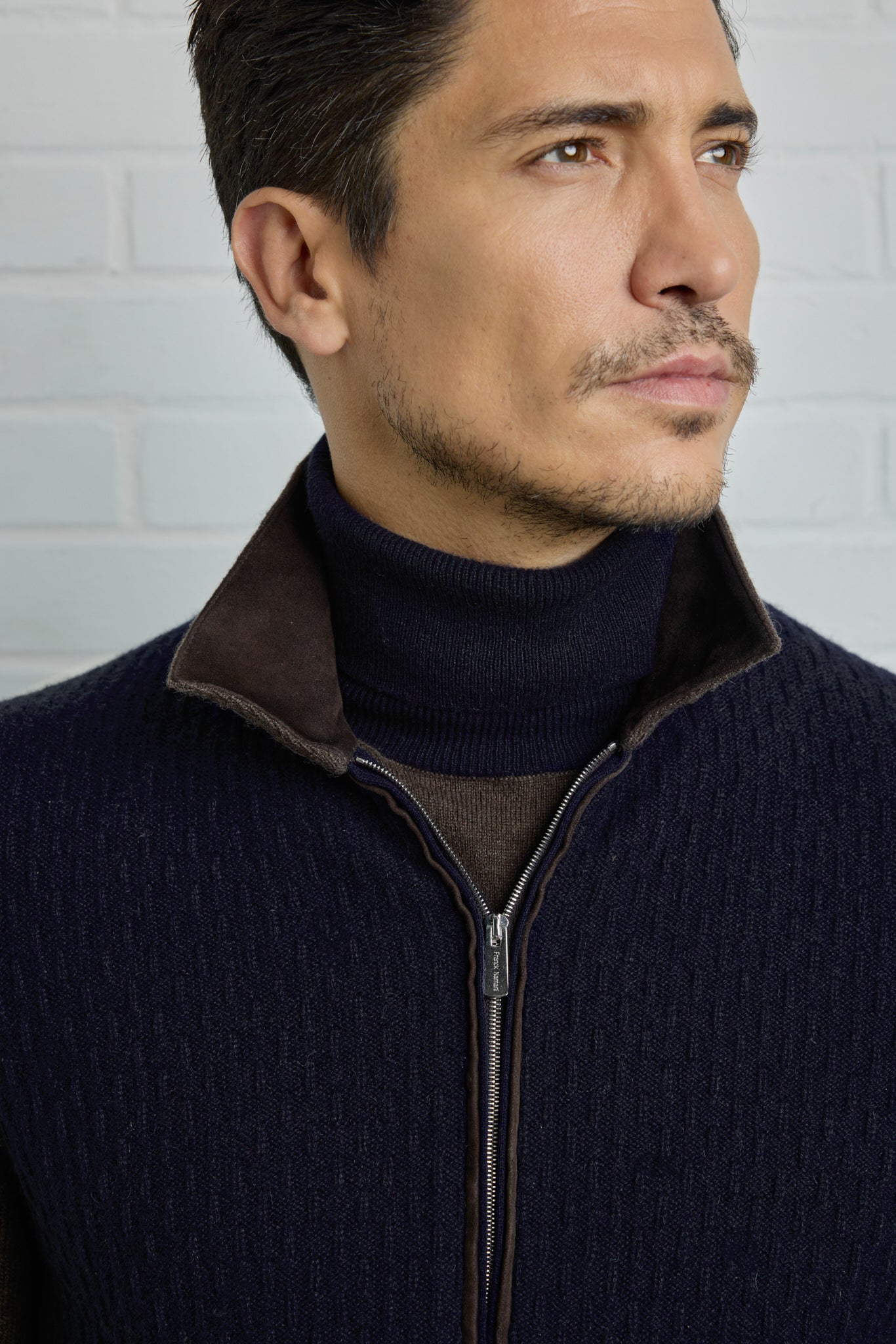 IAN RAIN Two-tone Ultimum cashmere® cardigan and ultra light suede details