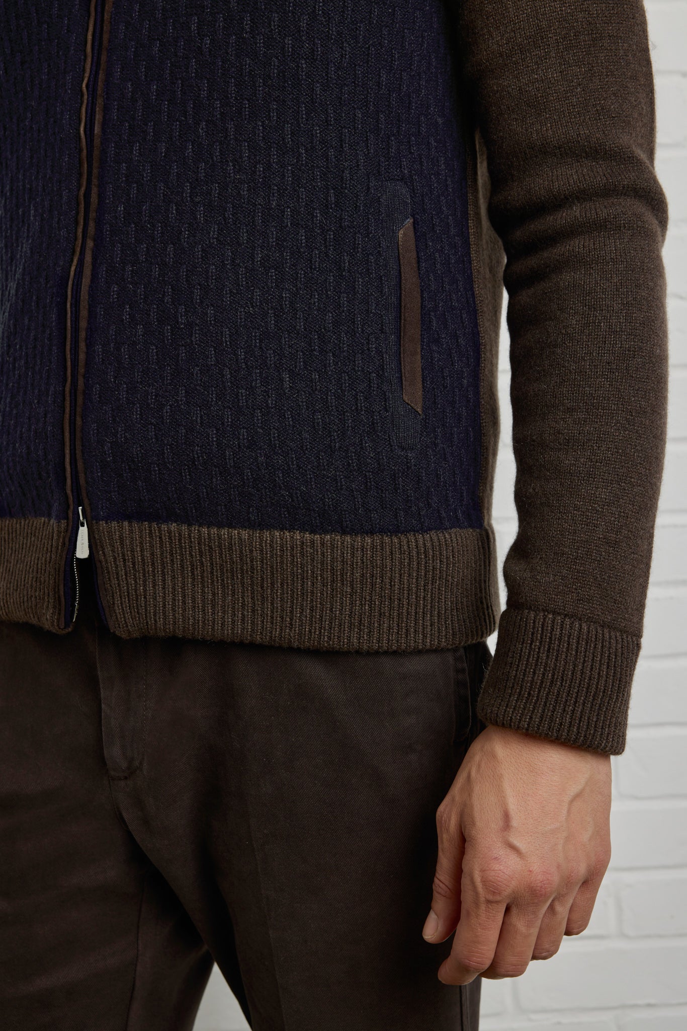 IAN RAIN Two-tone Ultimum cashmere® cardigan and ultra light suede details