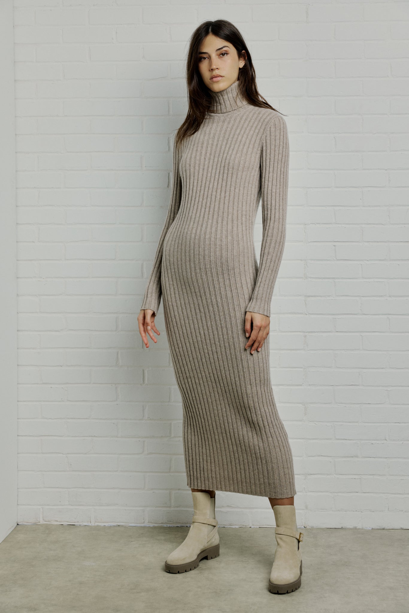 WOMEN Flat ribbed cashmere long dress