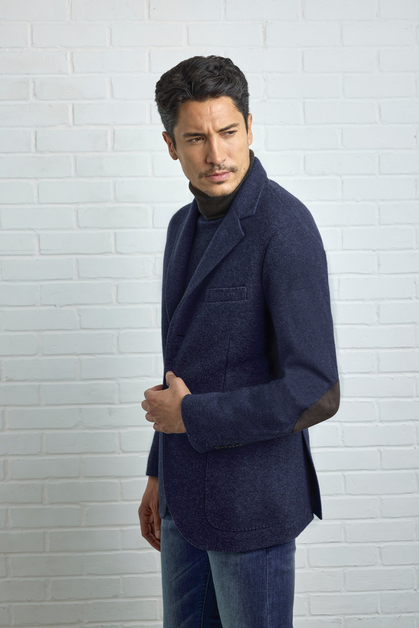 Veste en Ultimum cashmere® felt et détails en suede ultra light