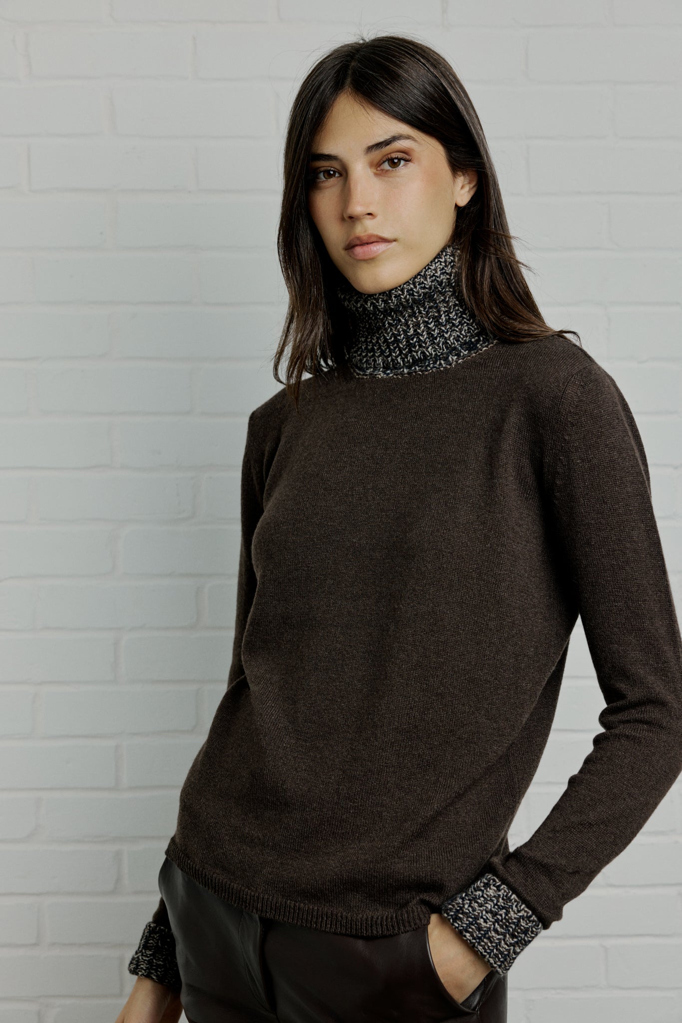 DOLCE VITA Cashmere turtleneck sweater