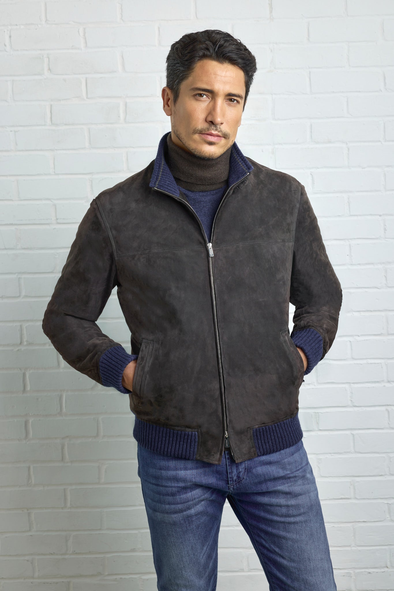 Blouson bomber CONFORT en suede ultra light avec détails et doublure en Ultimum cashmere®